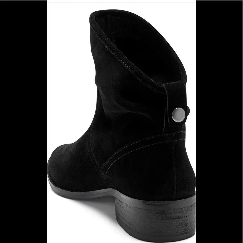 Lucky Brand Women’s Lillian soft suede bootie in black  size 7,5 NIB
